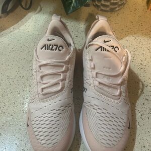 Nike Air 270 Light Pink Sneakers
